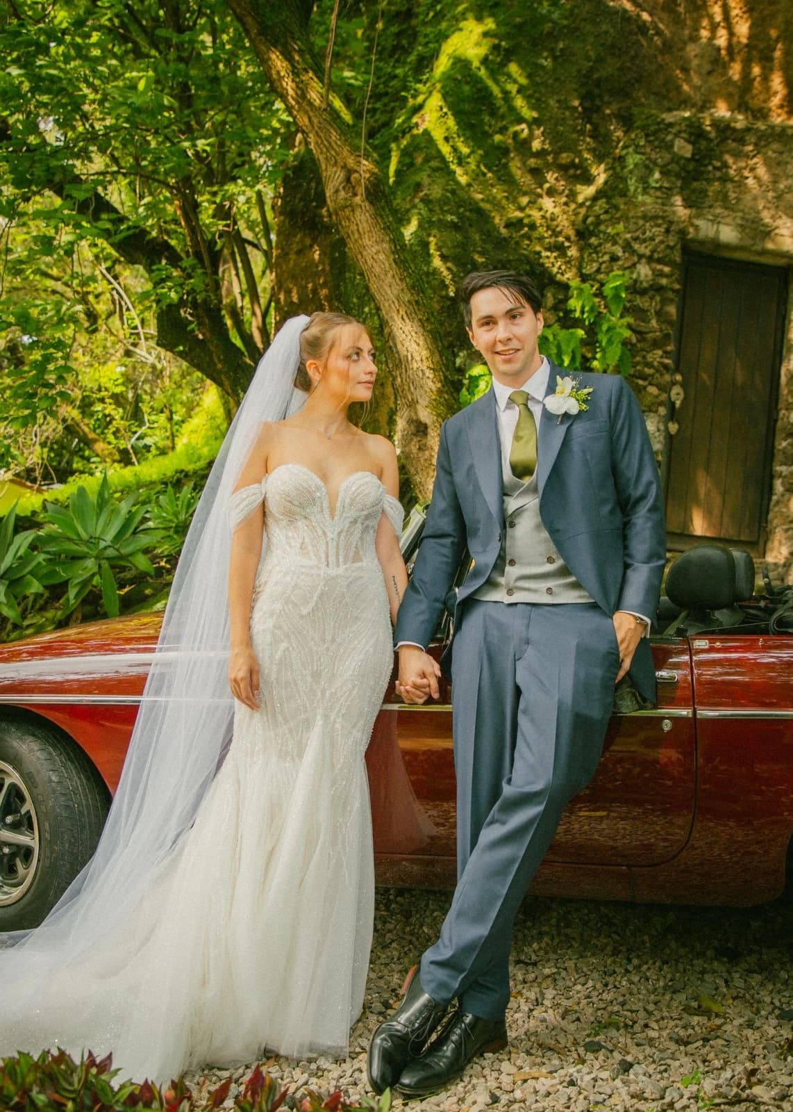 Novia real de Rabling Bridal